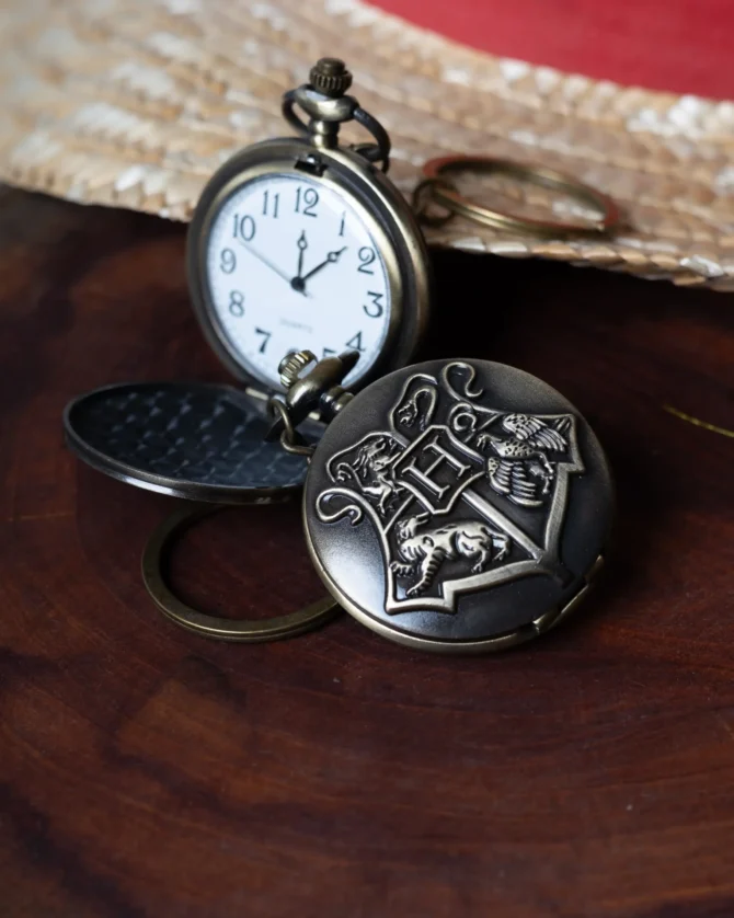 Hogwarts Pocket Watch - Image 2
