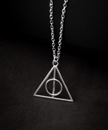 Harry Potter Deathly Hallows Necklace (Silver)