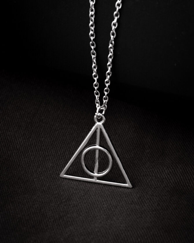 Harry Potter Deathly Hallows Necklace (Silver)