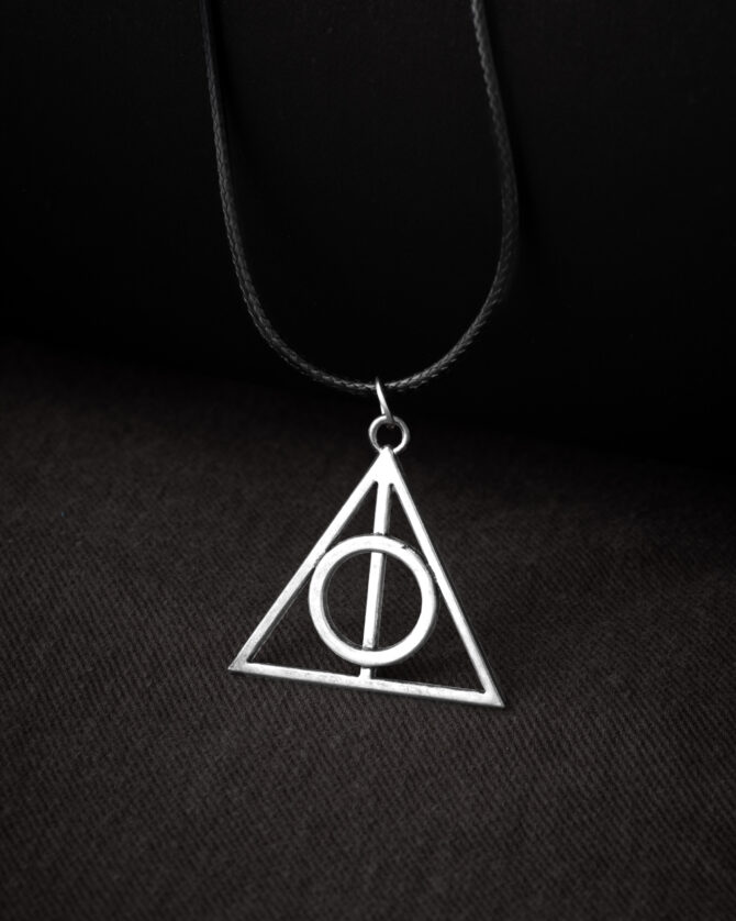 Harry Potter Deathly Hallows Necklace (Silver Chain)