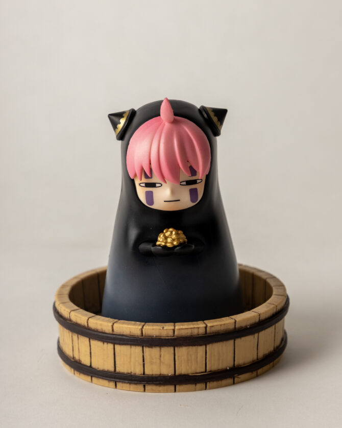 No Face Anya Figure - Image 4