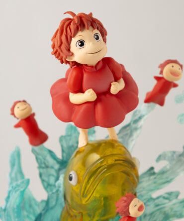 Ponyo on a Cliff Figure